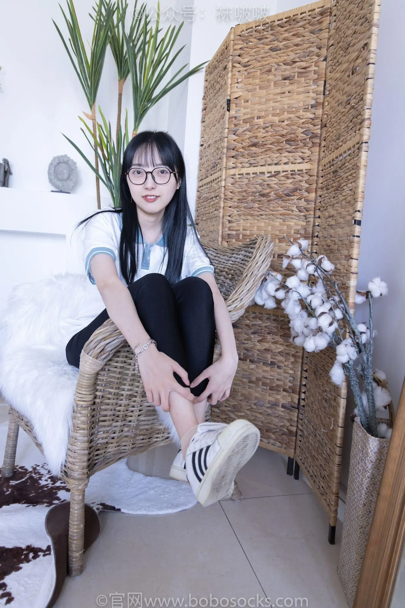 [BoBoSocks袜啵啵]NO.044 稚予-贝壳头、匡威帆布鞋、短肉丝 [154P]插图3